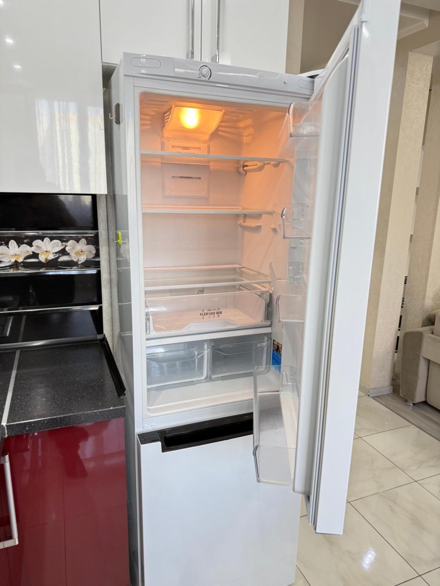 Cozy Two Bedroom Large Apartment تشيسيناو المظهر الخارجي الصورة