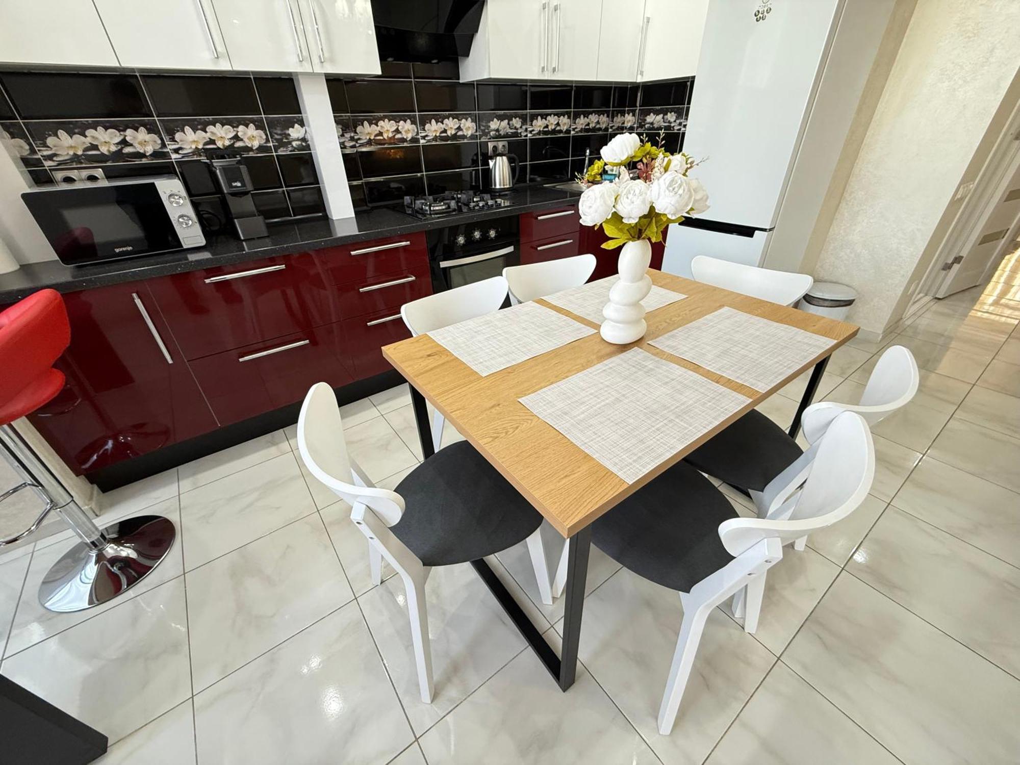 Cozy Two Bedroom Large Apartment تشيسيناو المظهر الخارجي الصورة